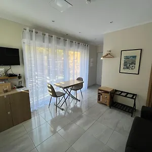 Appartement Au Calme Dans Un Espace Arboré, Tourrettes-sur-Loup